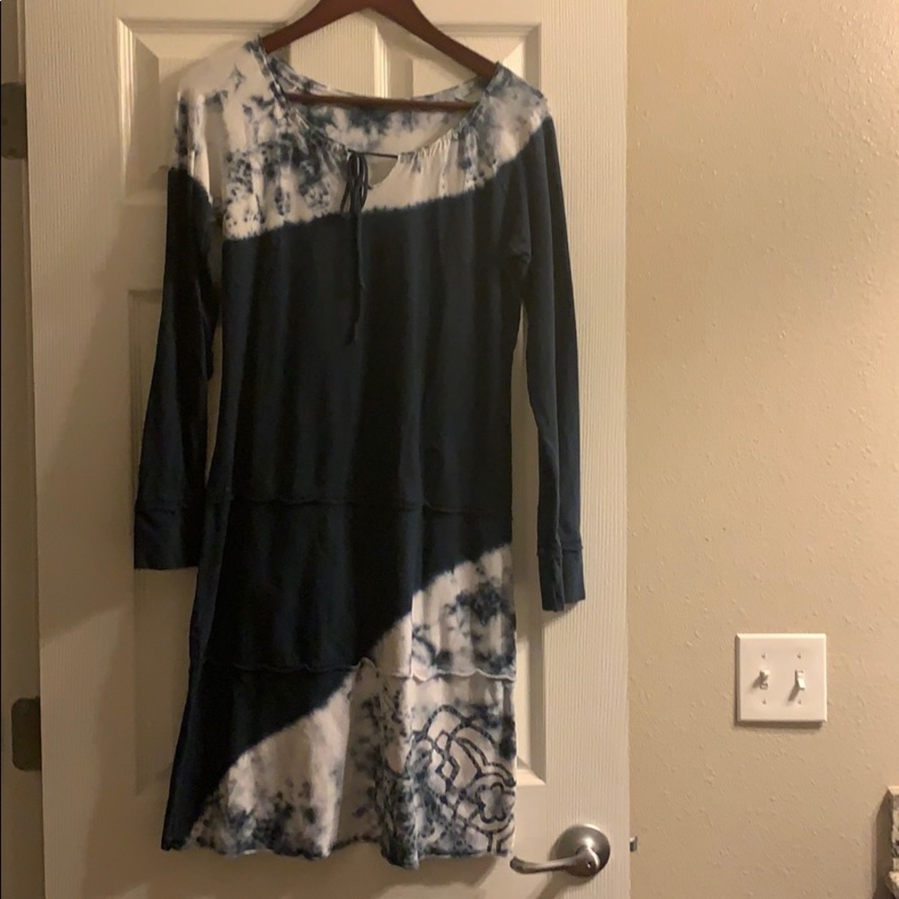Athleta tie-dye dress